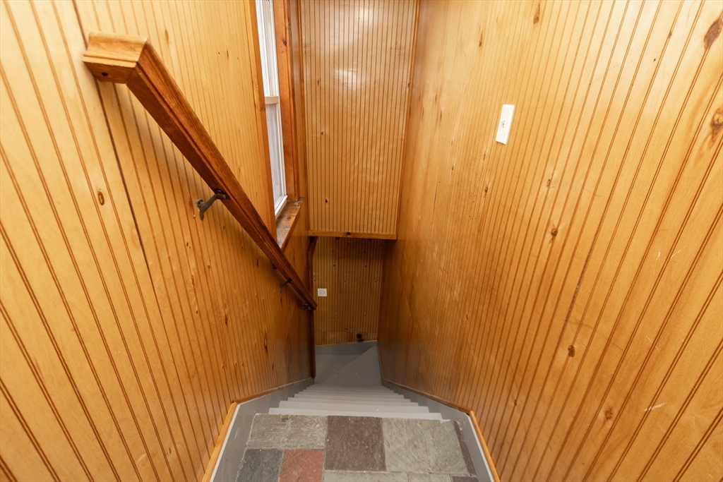 7 Central St, Hudson