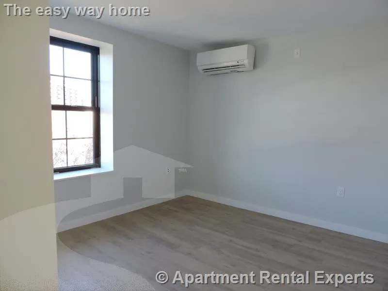 10 Soden St, Central Square