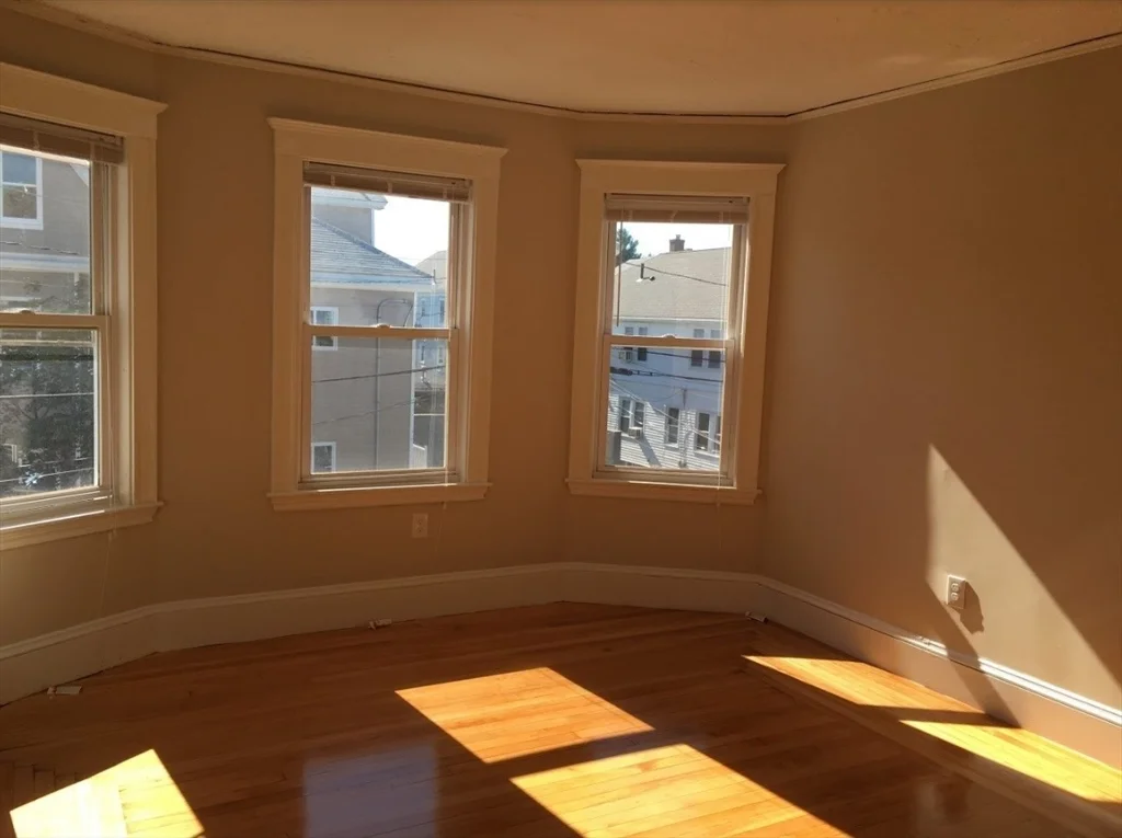 295-297 Washington St, Quincy