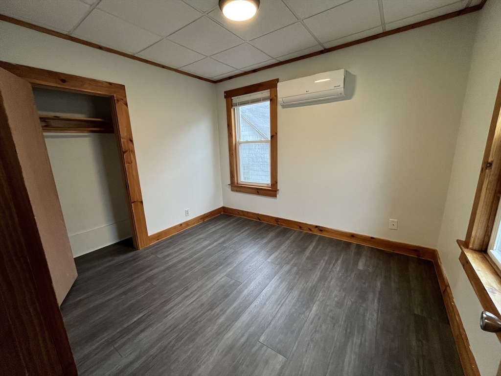 35 Oxford St, Fall River