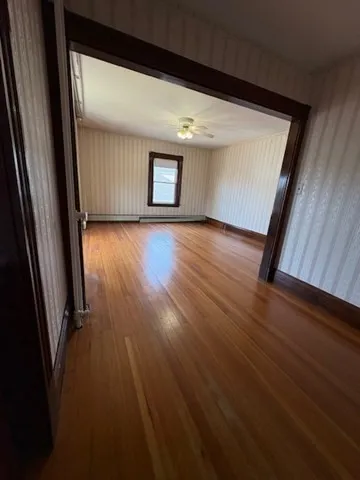 664 Washington St, Oak Square