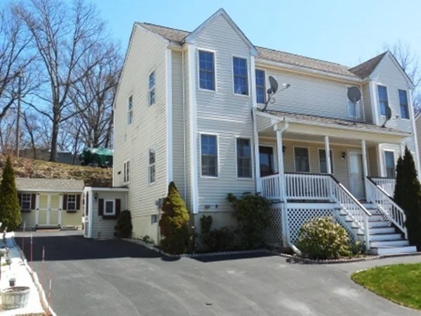 50 Wigwam Hill Dr, Worcester