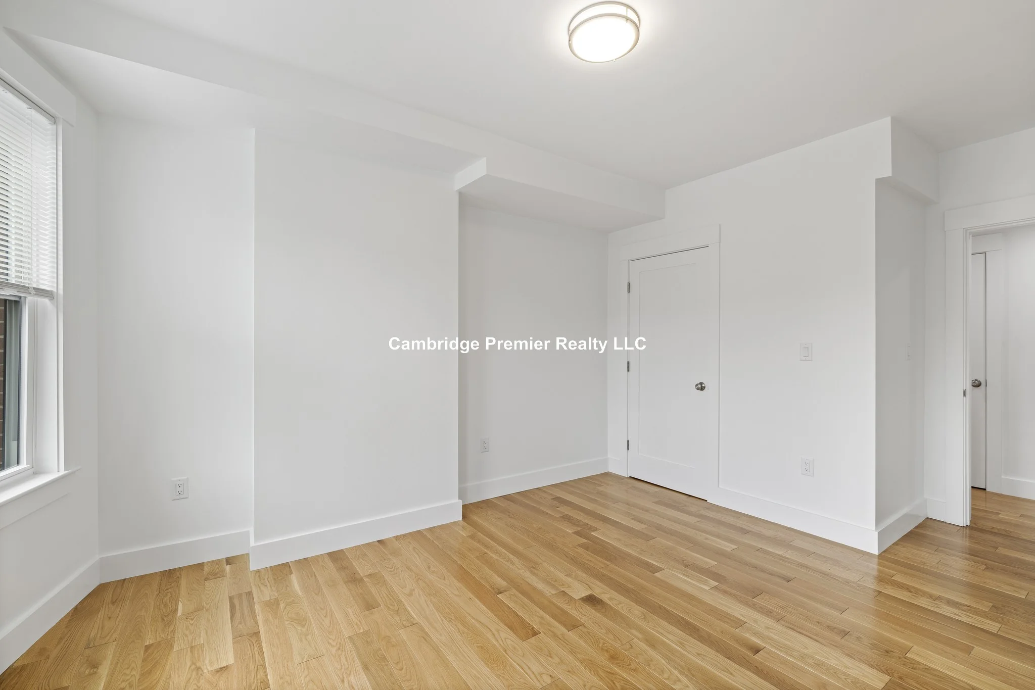 406 Columbia St, Wellington-Harrington