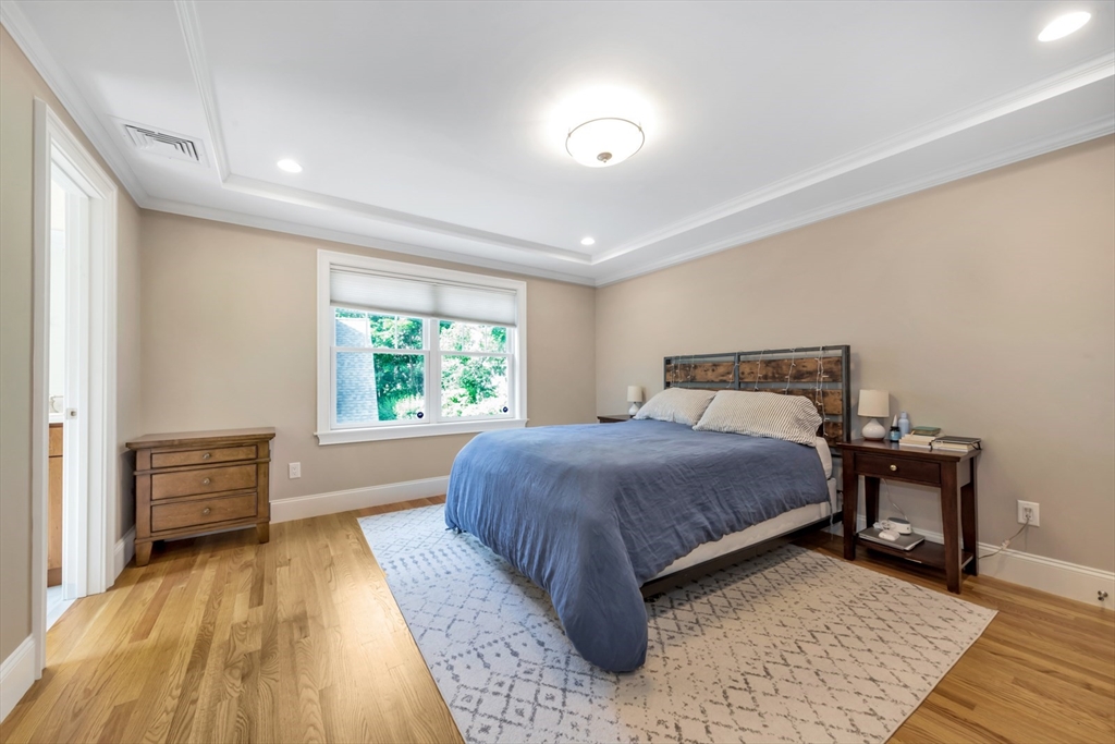 68 Woburn St, Lexington