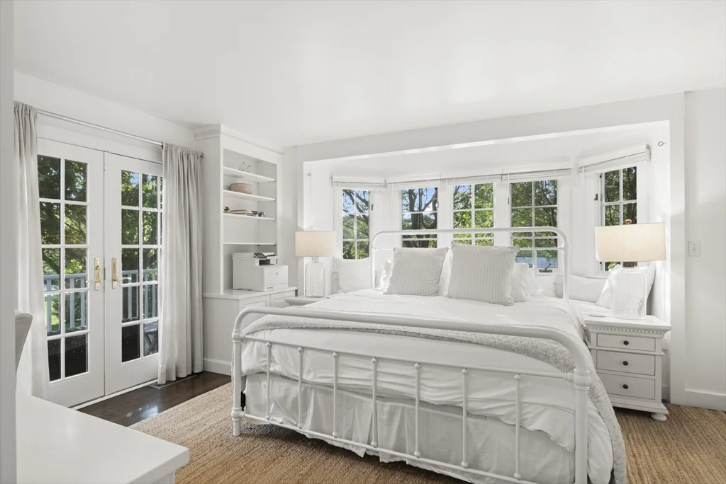 2 Drew Ln, Nantucket