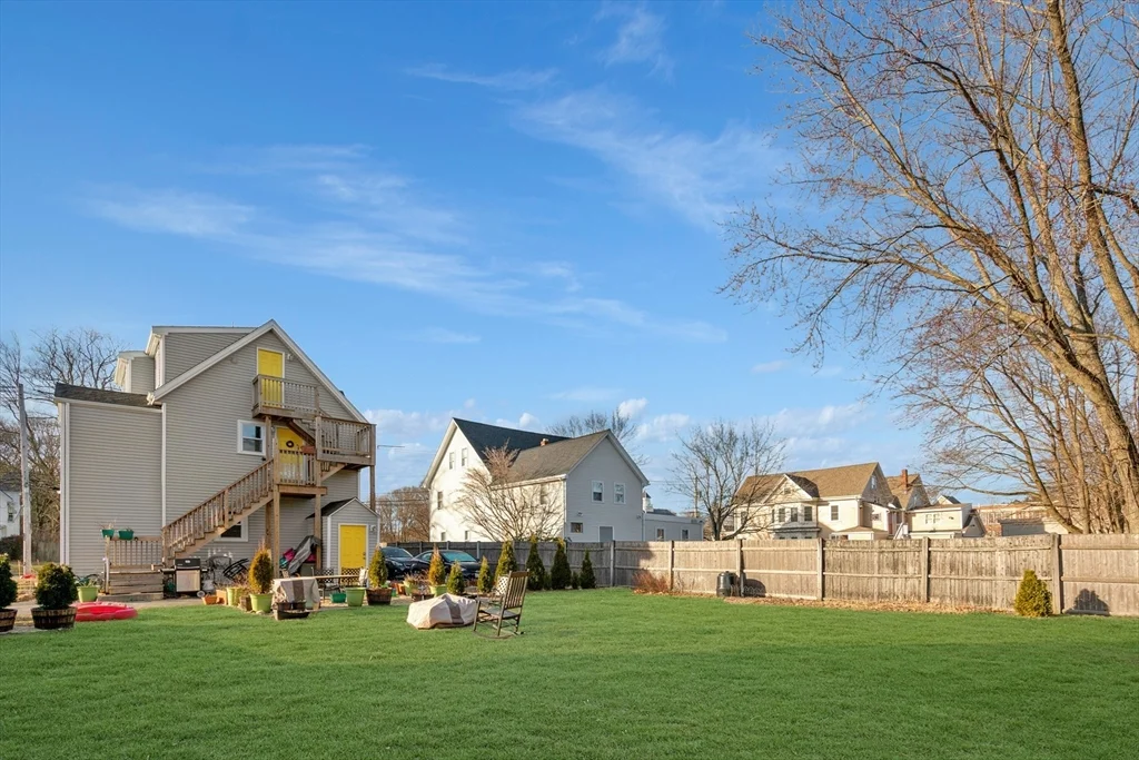 30 East Chestnut St, Sharon