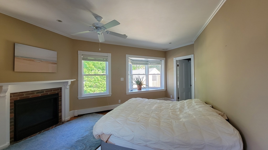 52 Hillsdale Rd, Tufts University