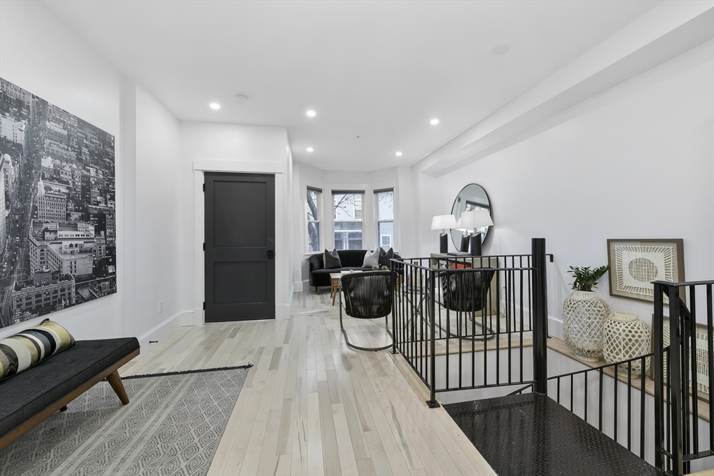 28 Telegraph St, South Boston