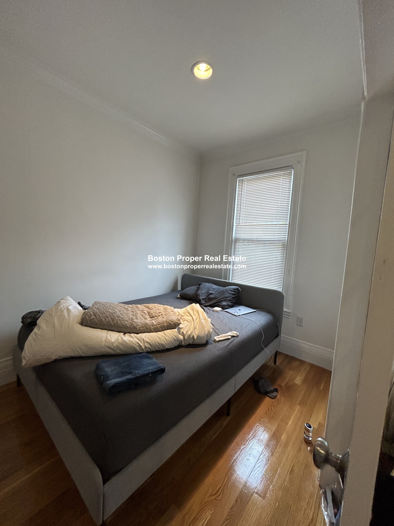 254 Newbury St, Back Bay