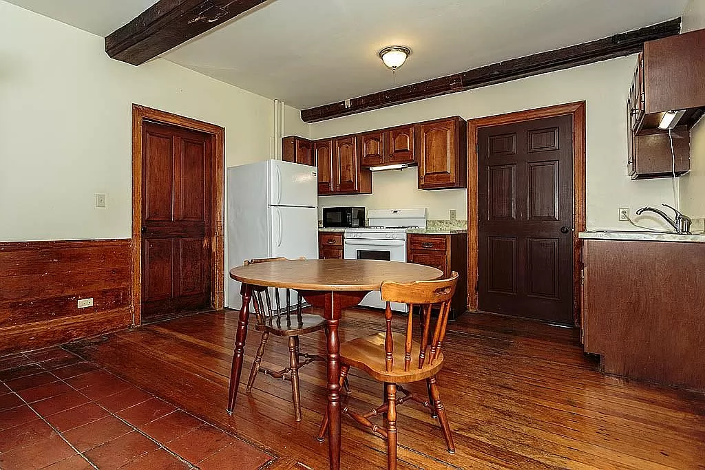 350 Riverside Ave, Medford