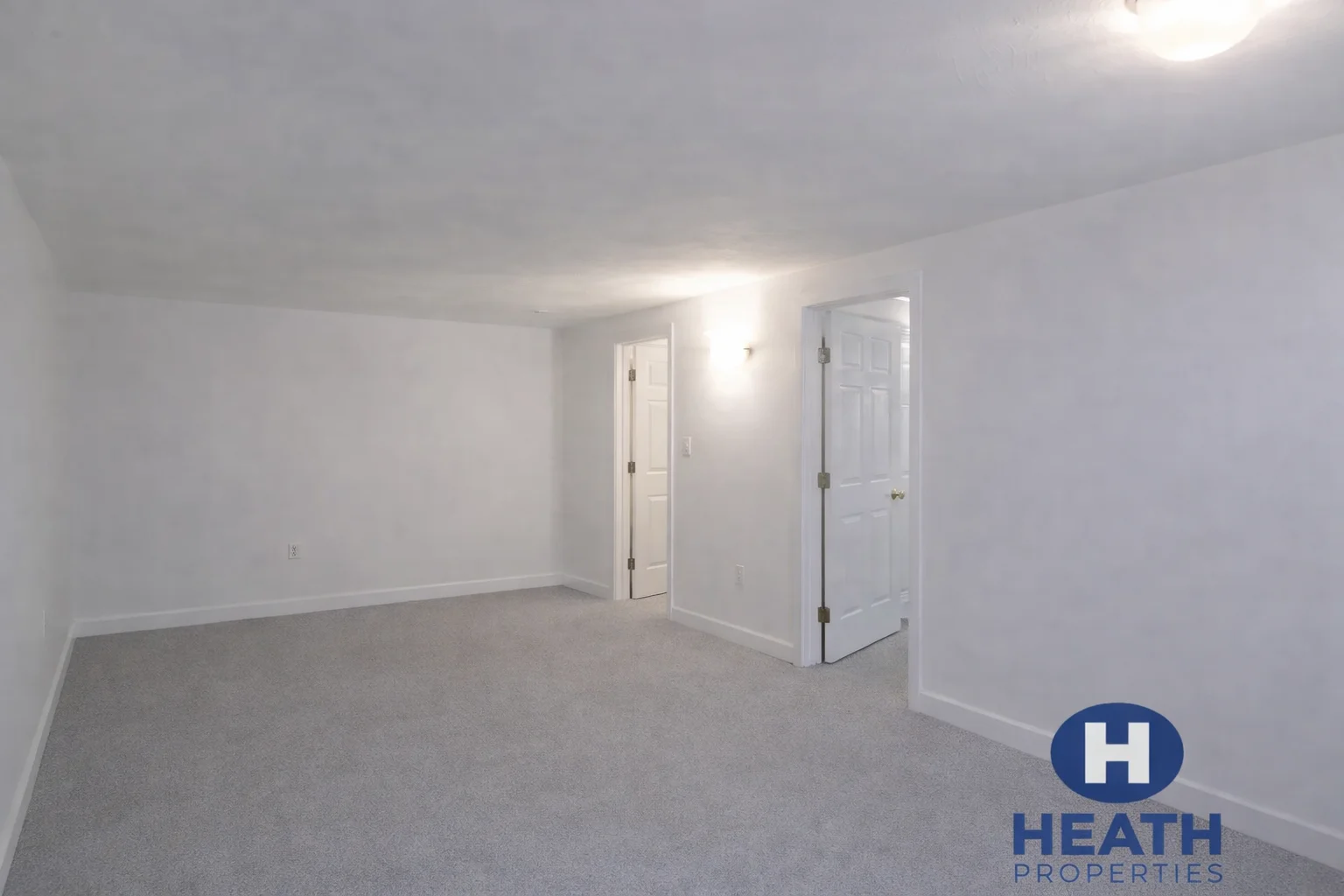 22 Saint Cyprians Pl, Roxbury