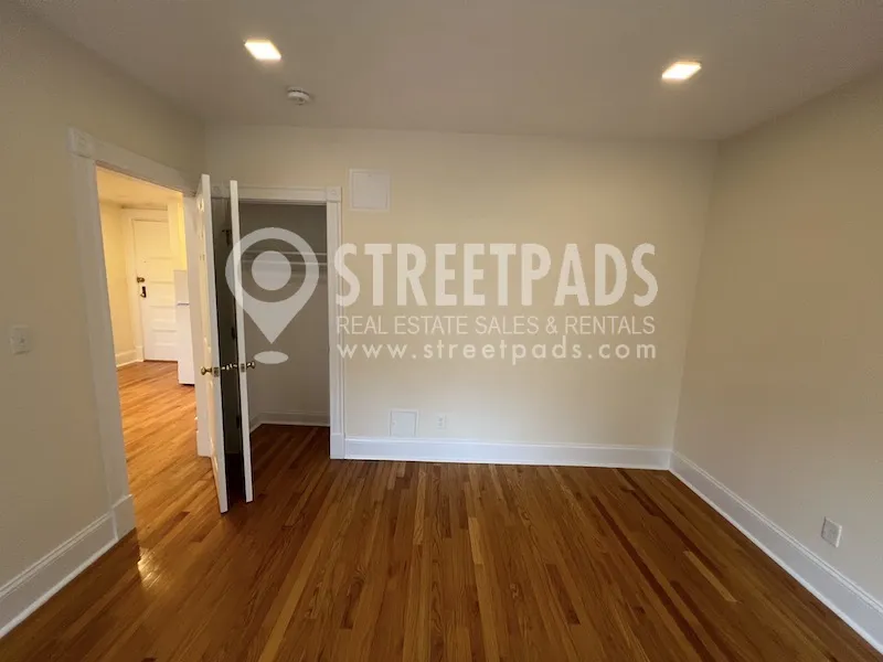 2 Ware St, Mid-Cambridge