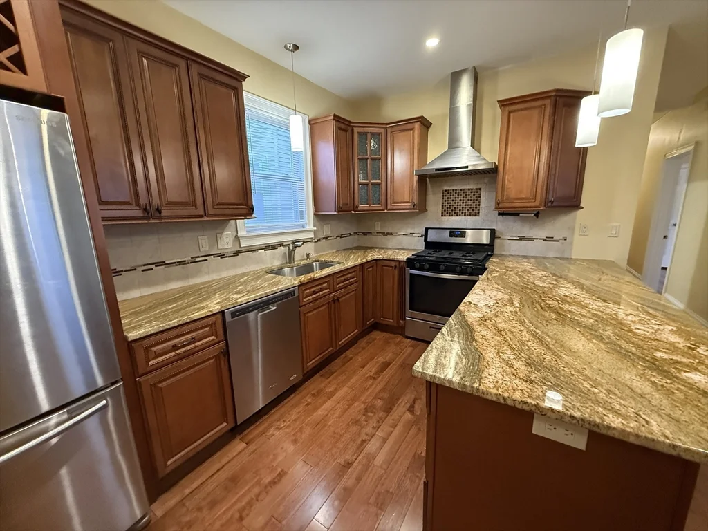 25 Ralph Piteri Ter, Watertown