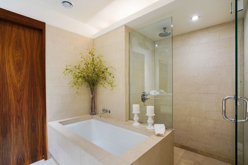 132 Commonwealth Ave, Back Bay