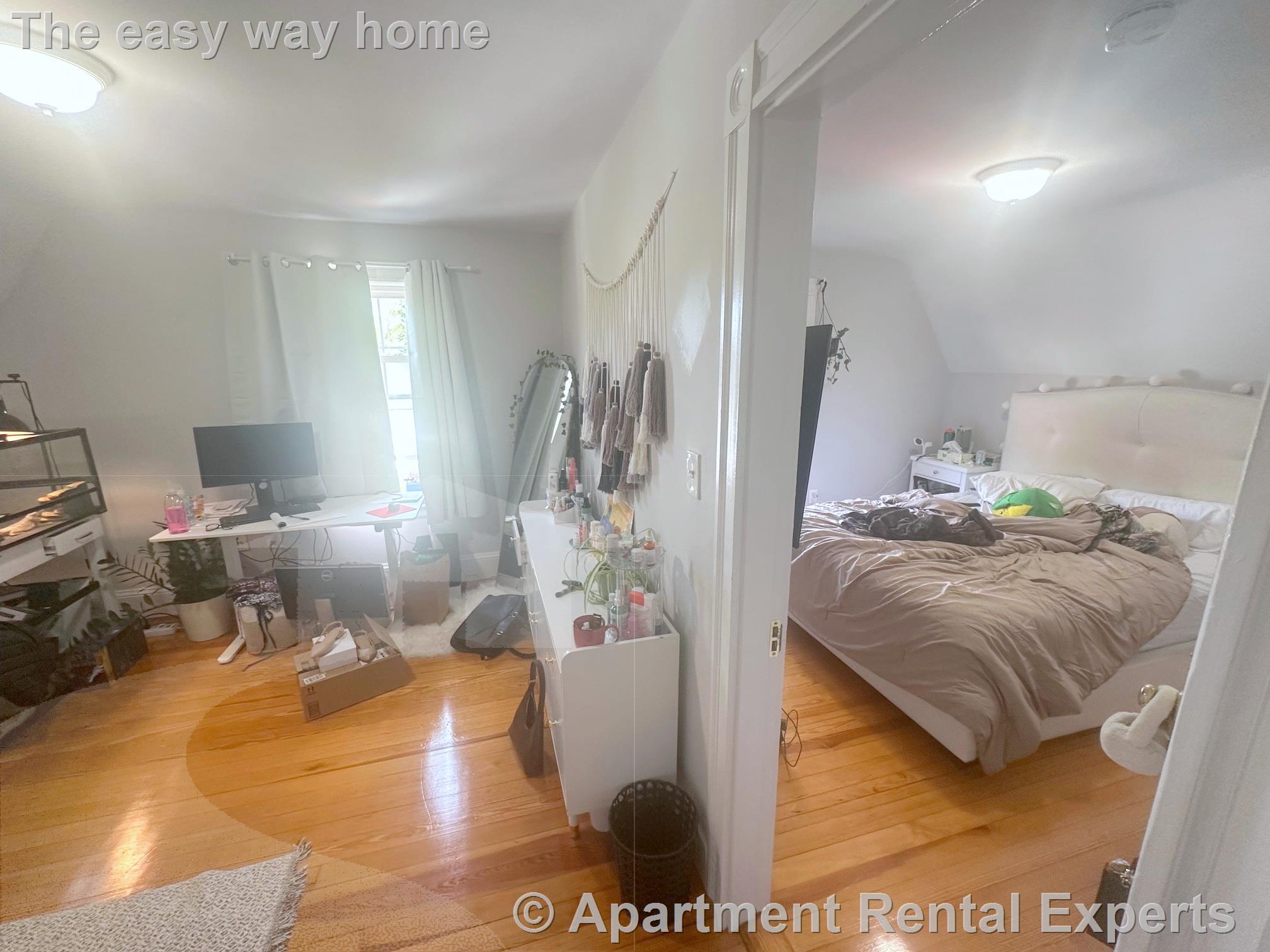 251-253 Arlington St, Tufts