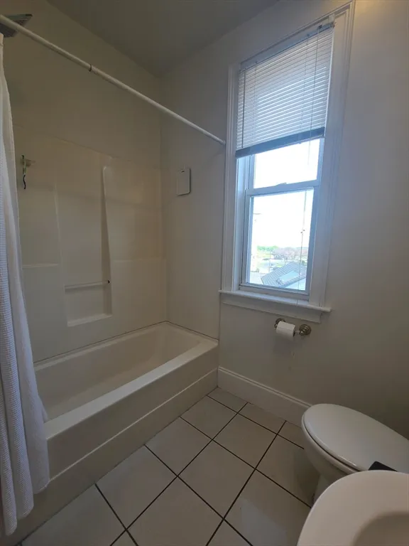 31 Jenkins St, South Boston