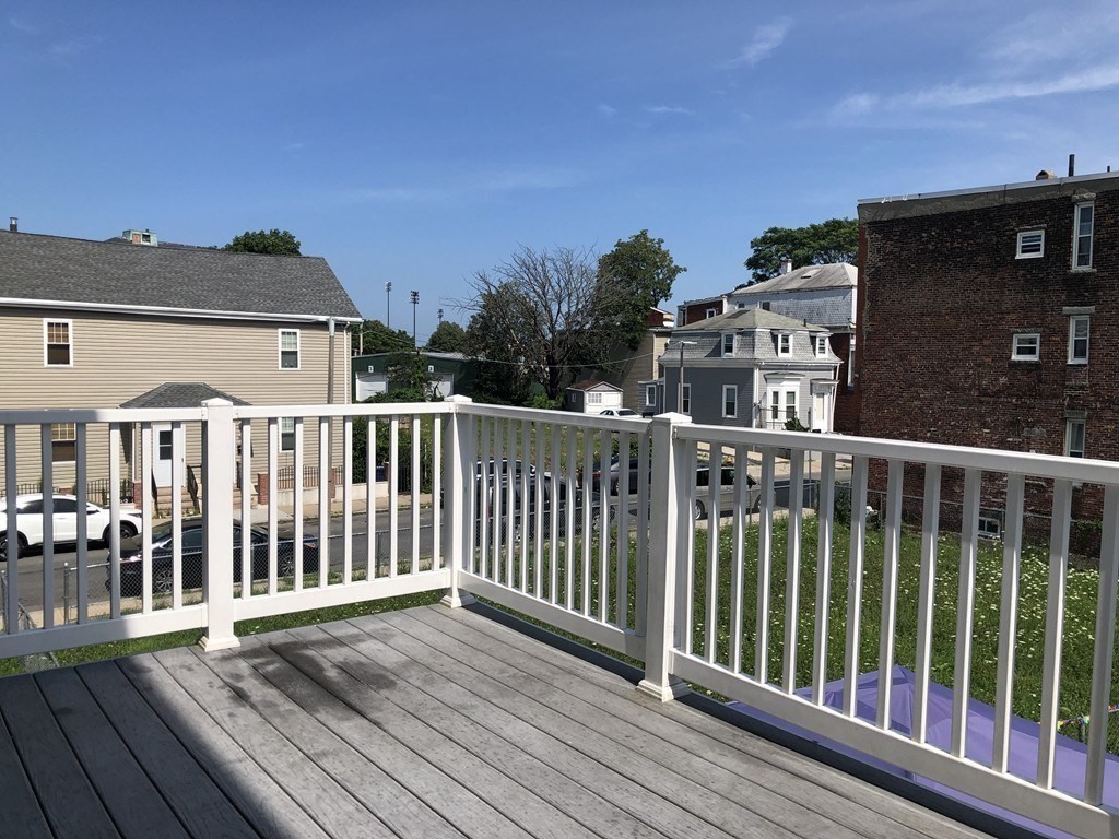 39 Magazine St, Roxbury