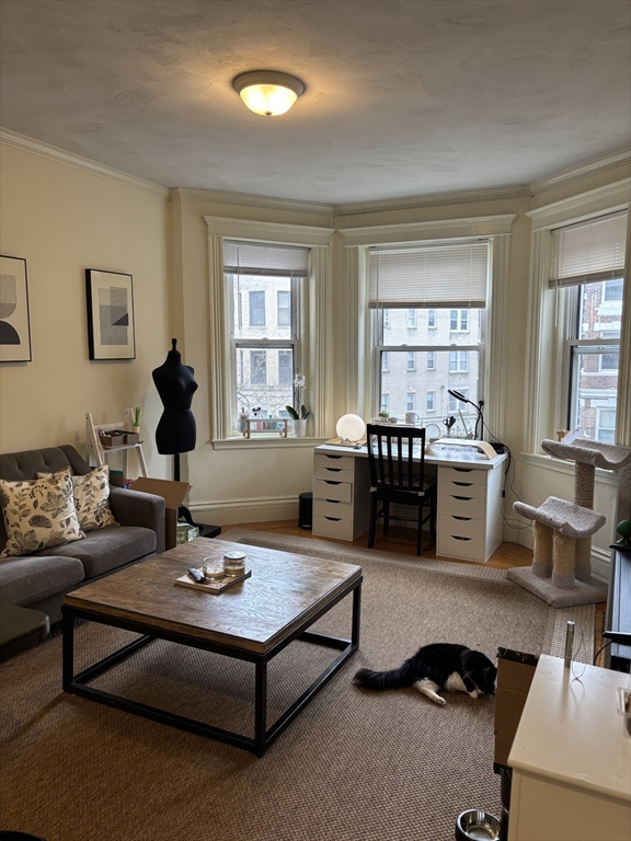 15 Queensberry St, Boston