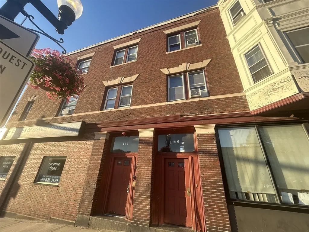 495 Broadway, South Medford