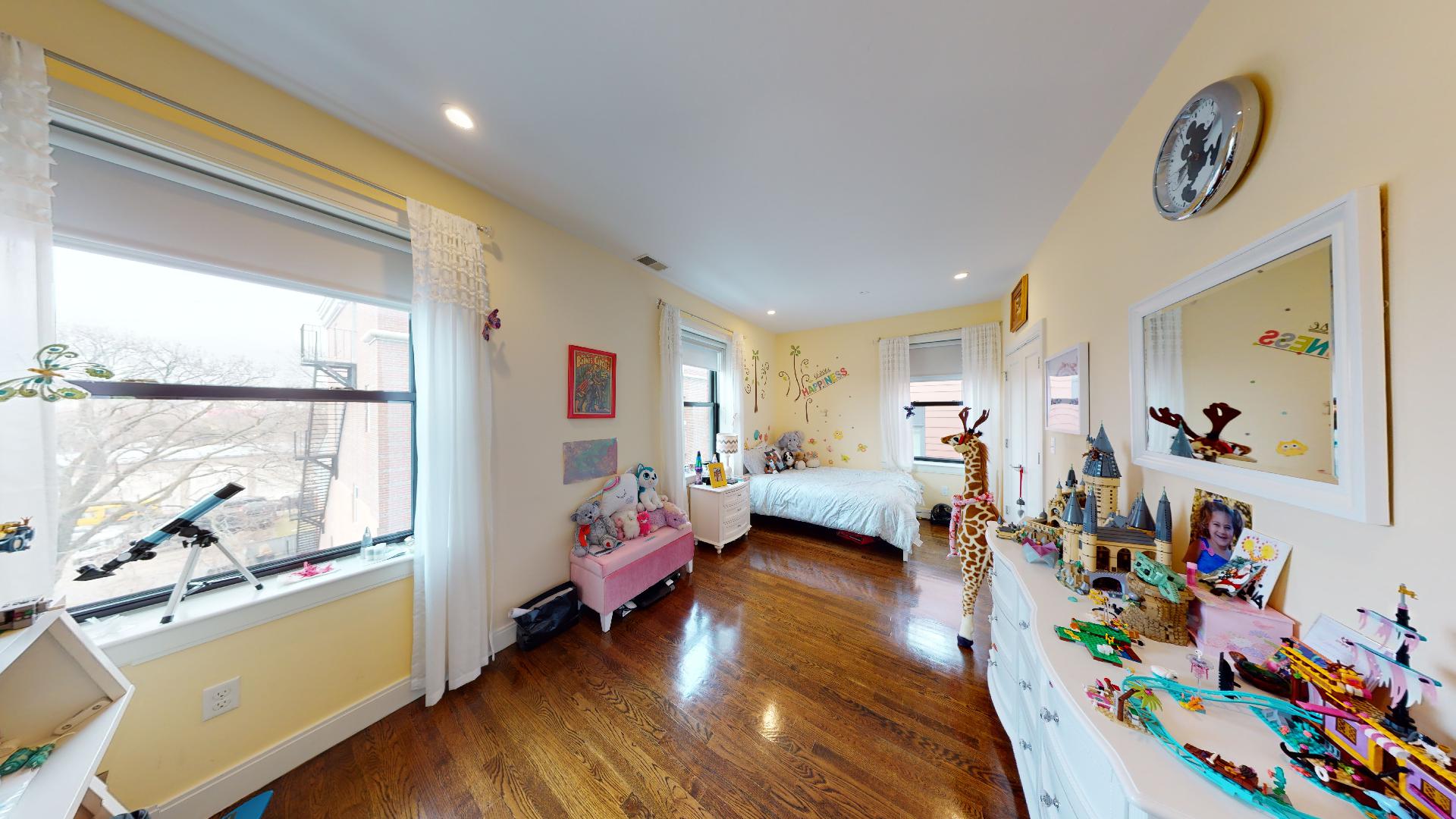 11 Newcomb St, Roxbury