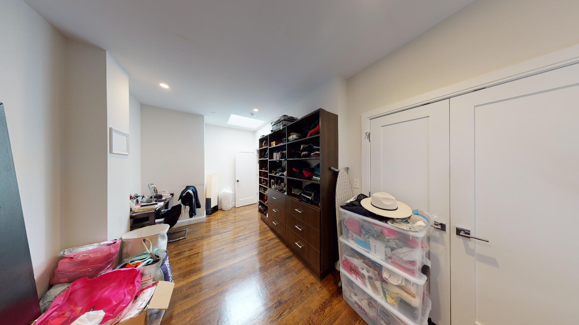 11 Newcomb St, Roxbury