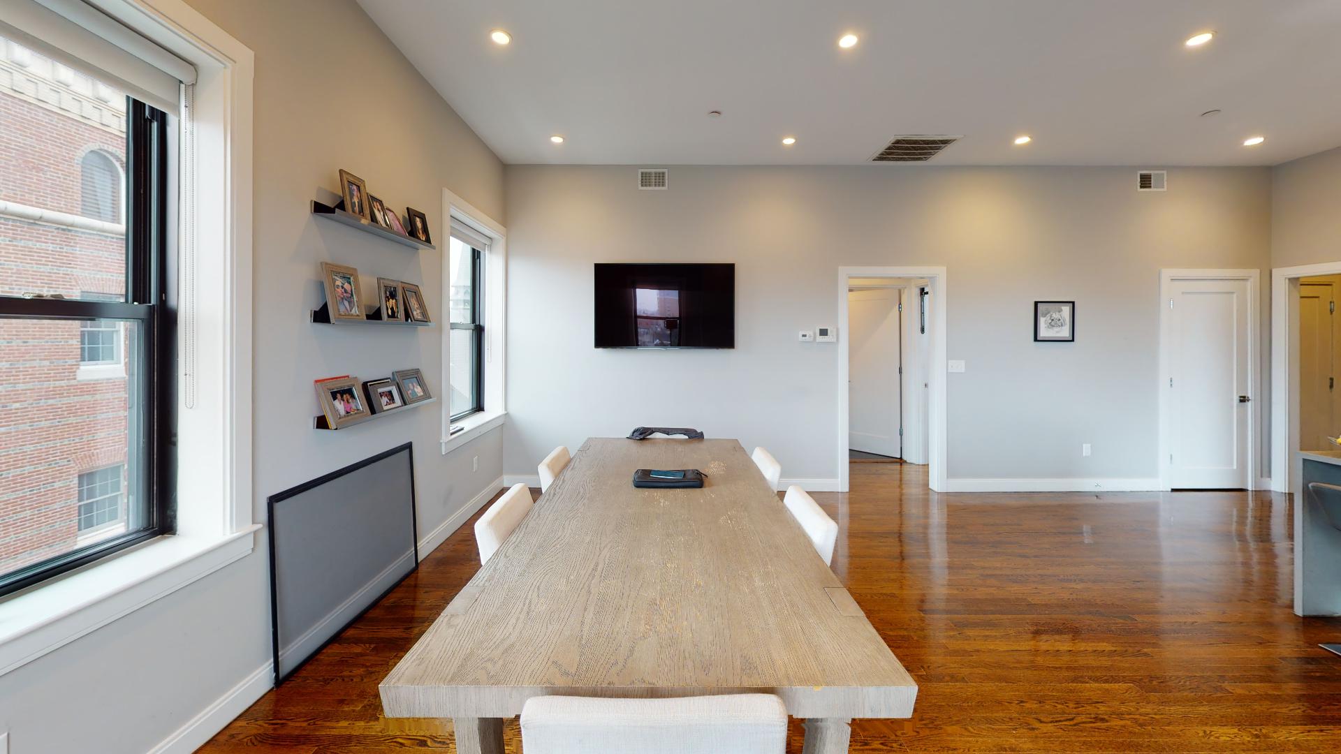 11 Newcomb St, Roxbury