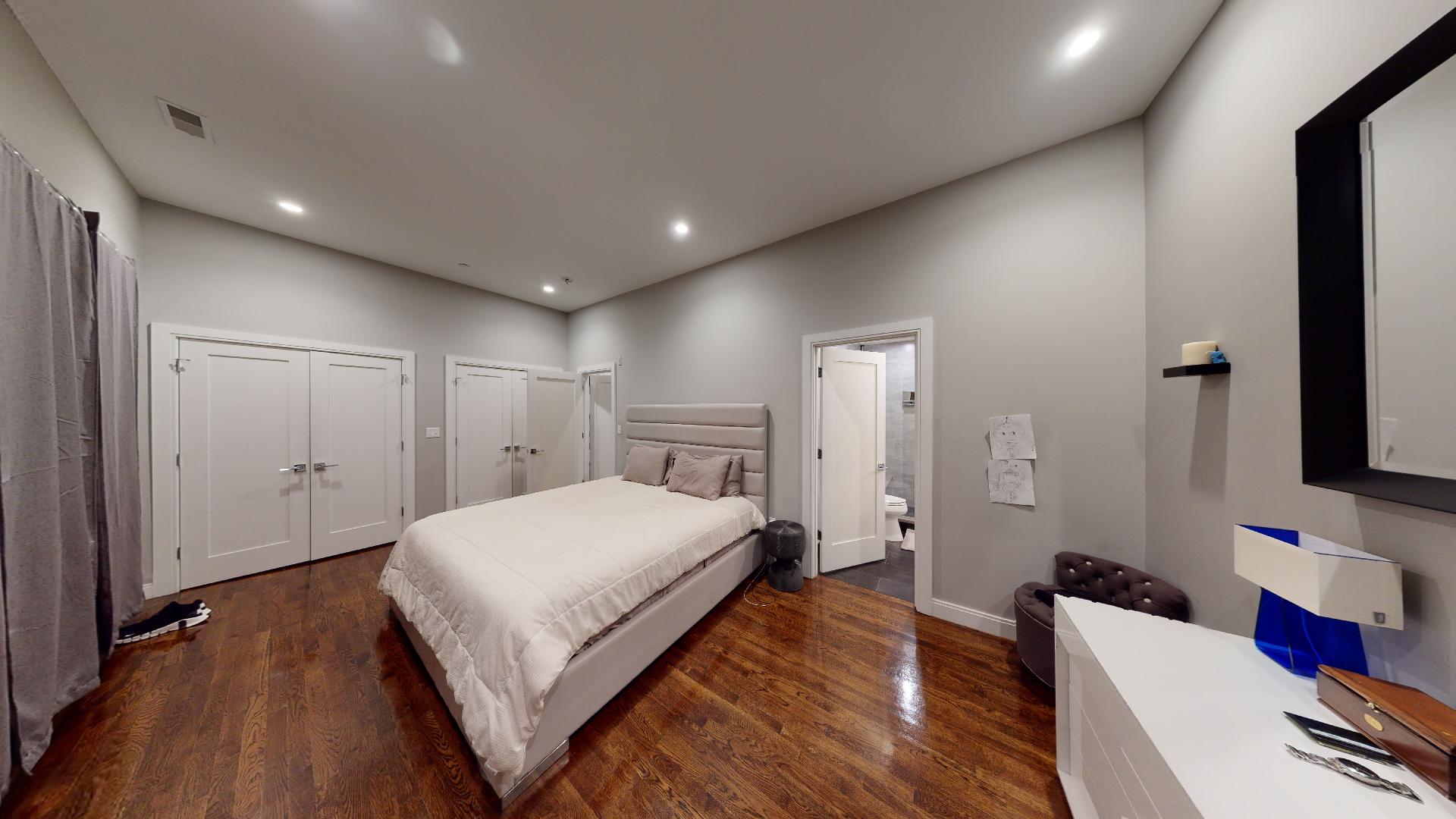 11 Newcomb St, Roxbury