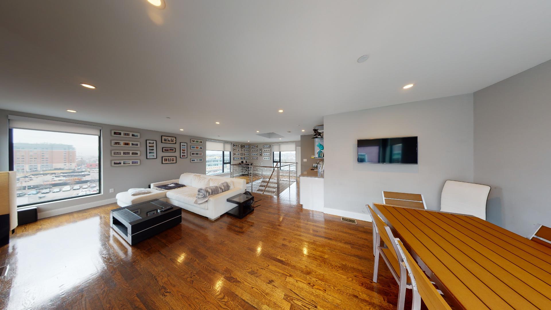 11 Newcomb St, Roxbury