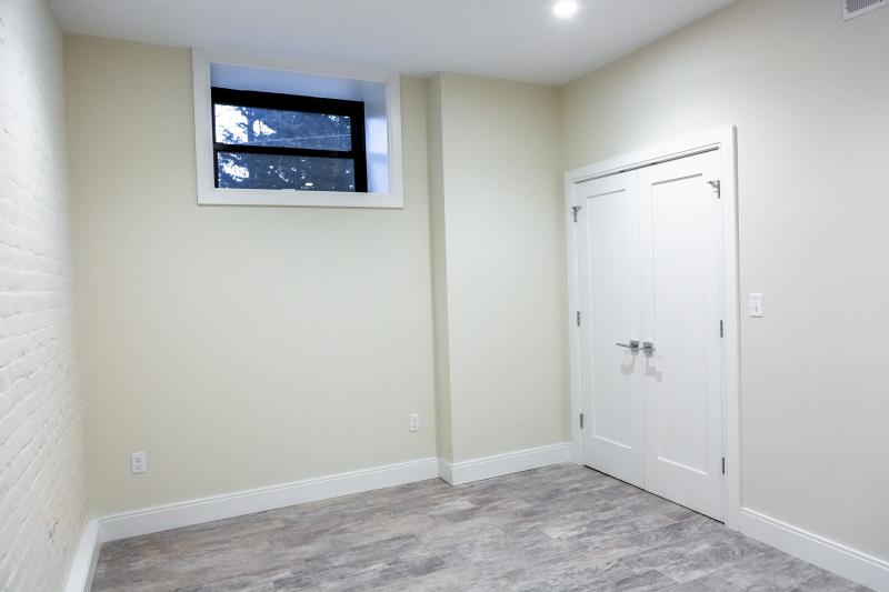 11 Newcomb St, Roxbury