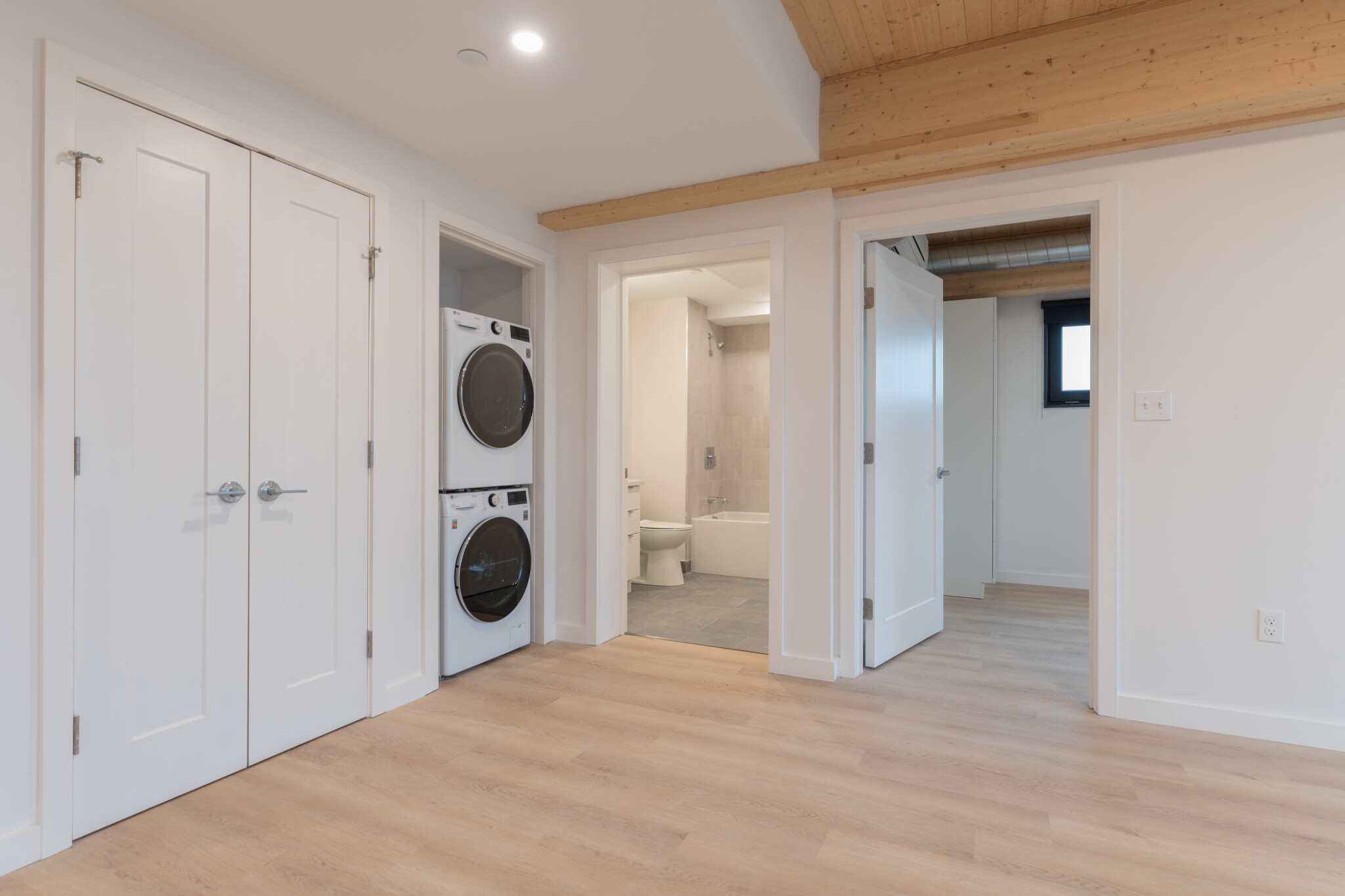 11 East Lenox St, Roxbury