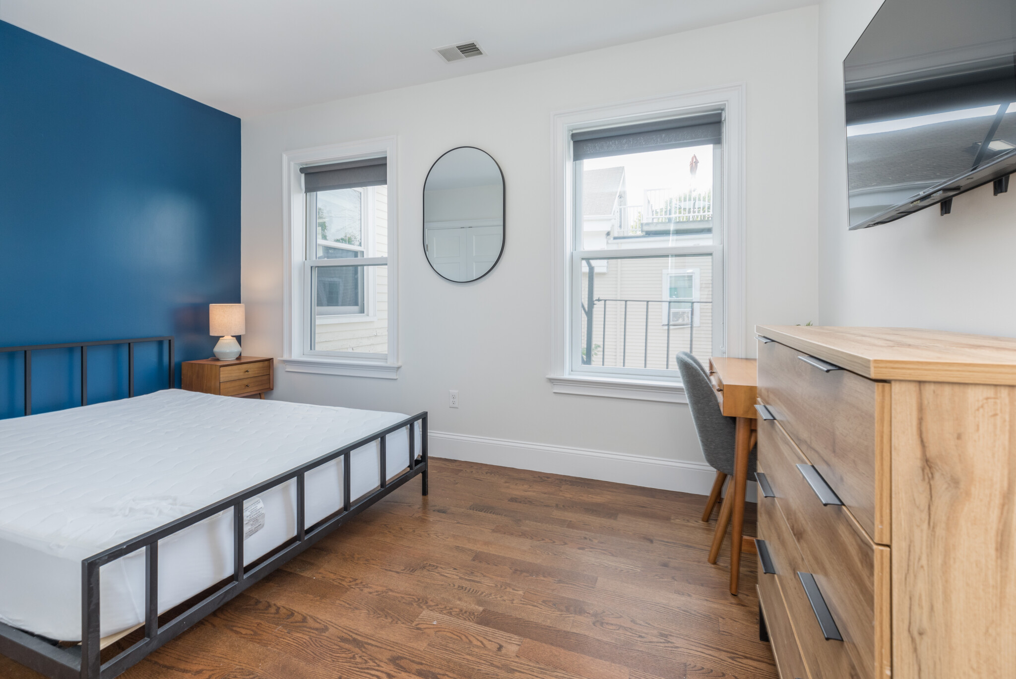 117 Centre St, Roxbury