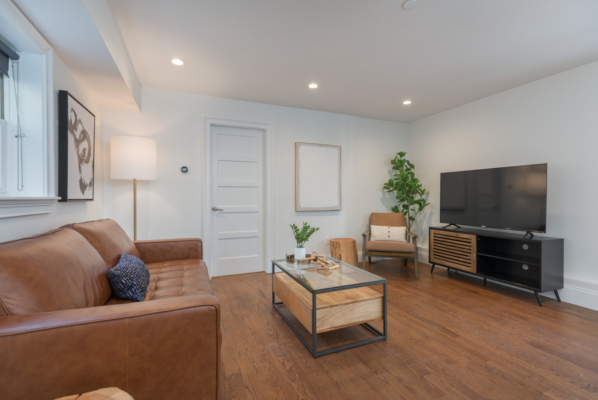 117 Centre St, Roxbury