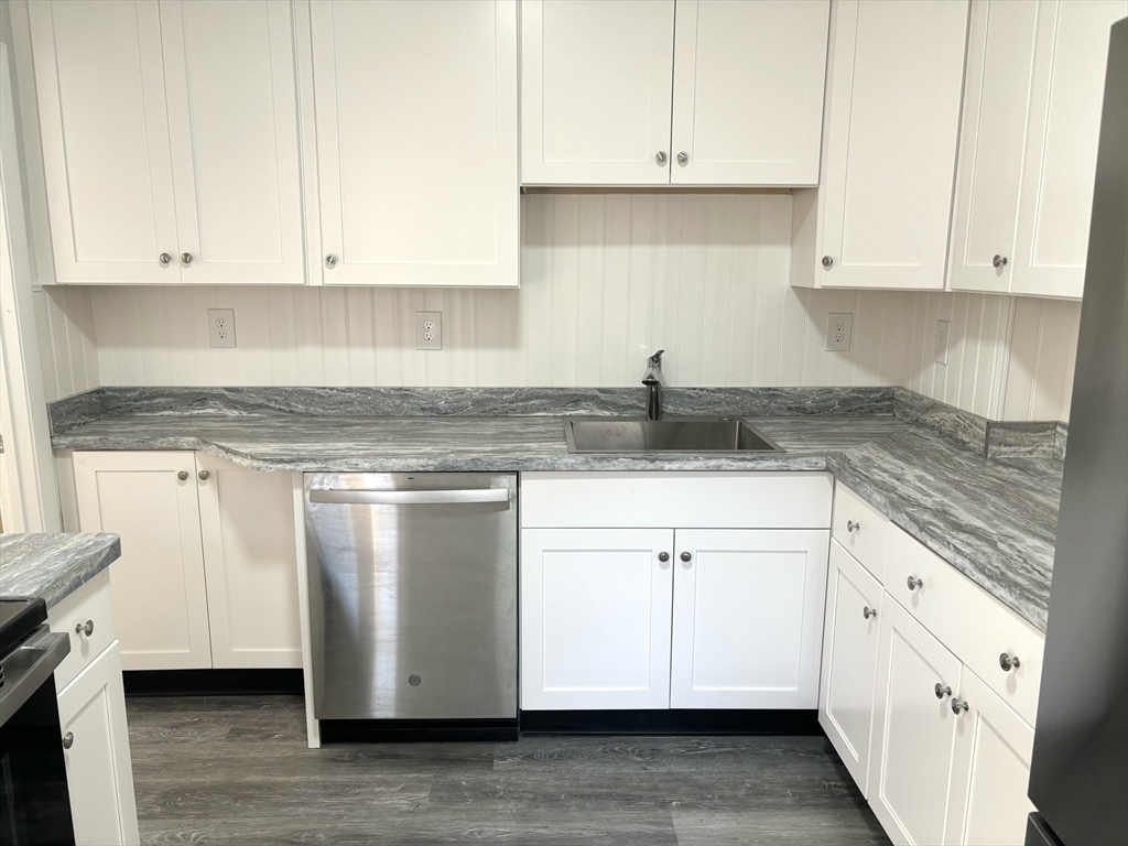 15 Ellsworth St, East Somerville