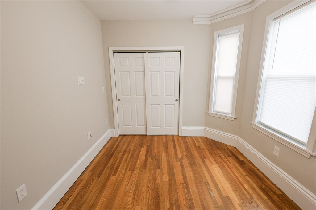 36 Winthrop St, Everett