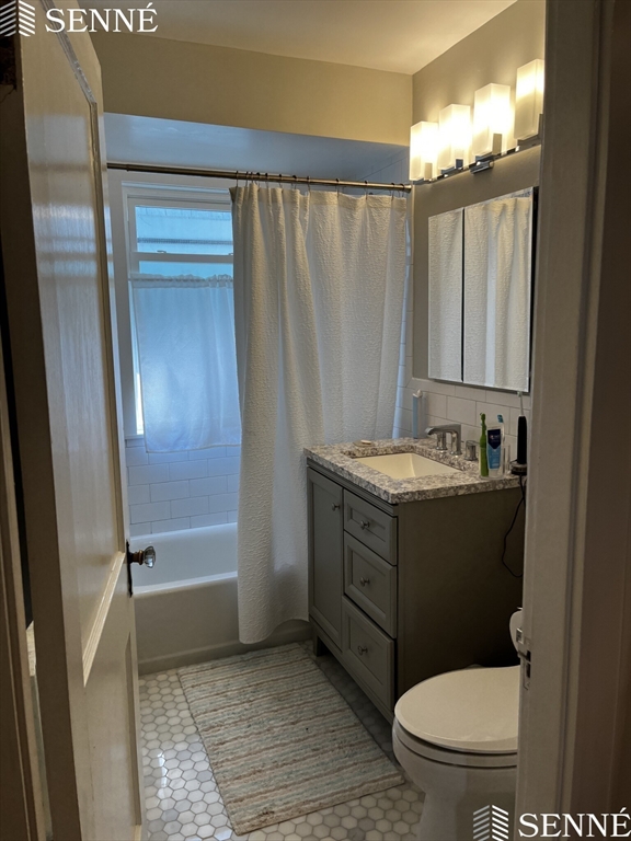 42 School St, Arlington