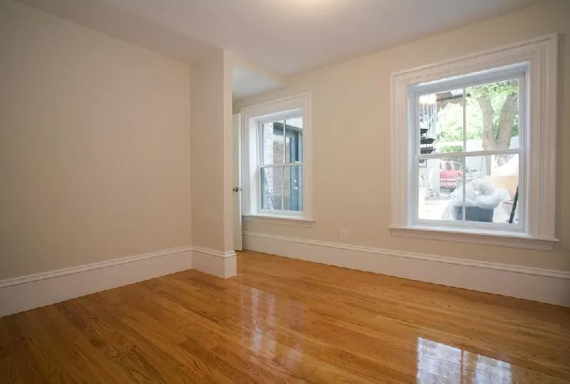 658 Massachusetts Ave, South End