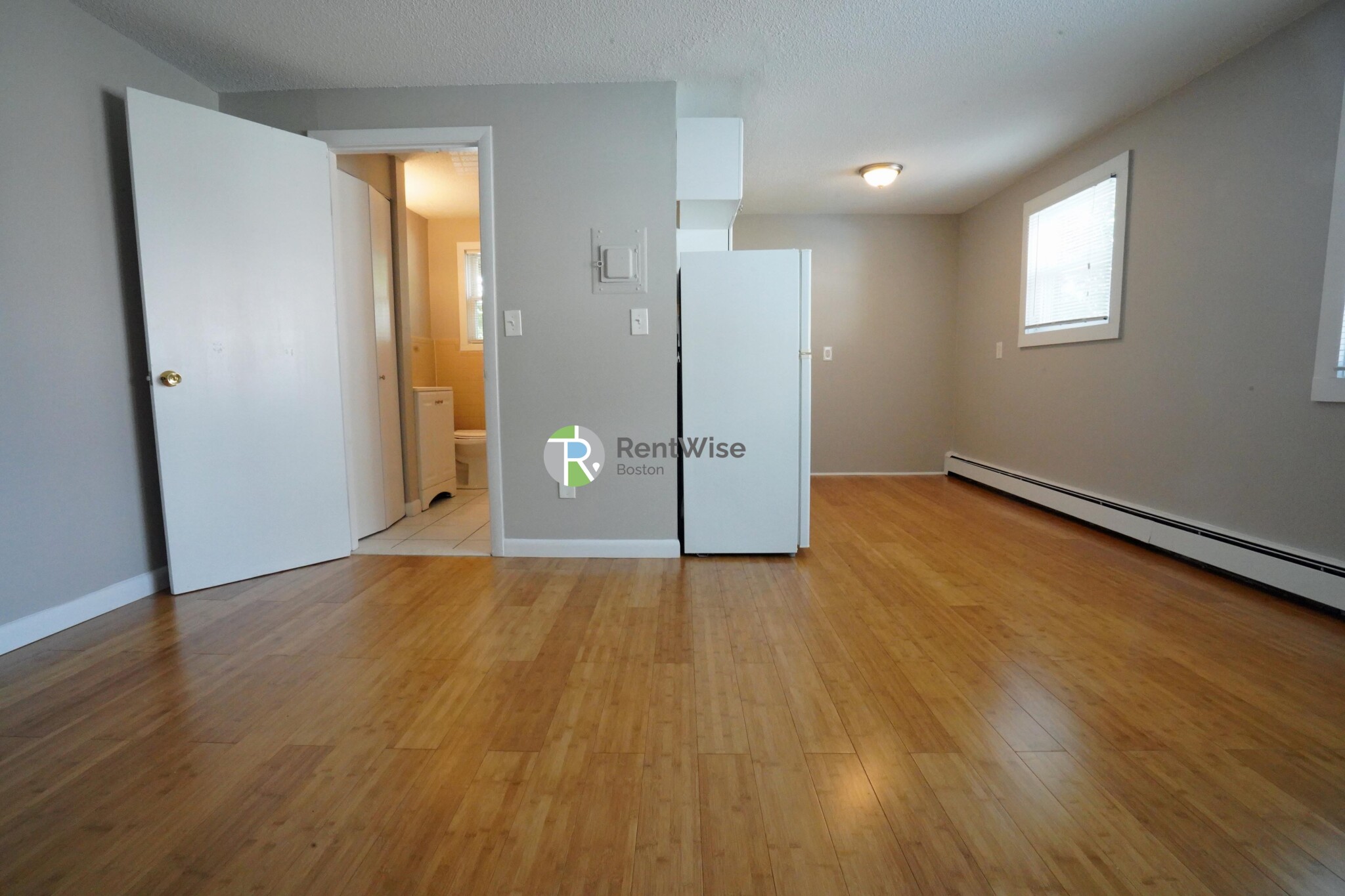 121 Ash St, South Side