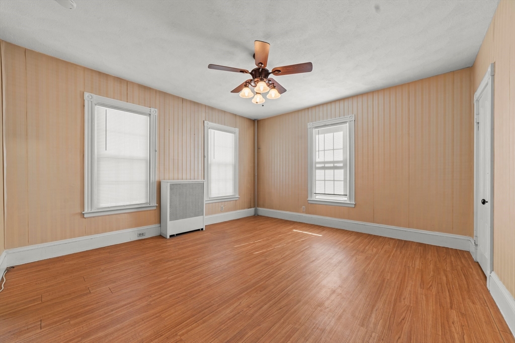 88 Florence St, Everett