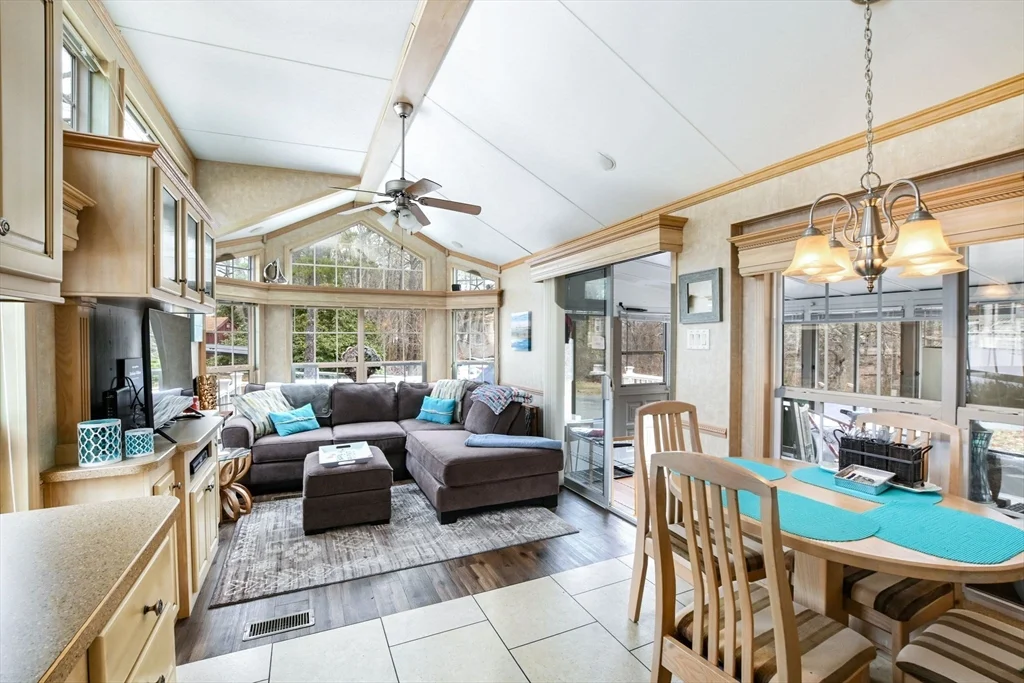 185 Cotuit Rd, Sandwich