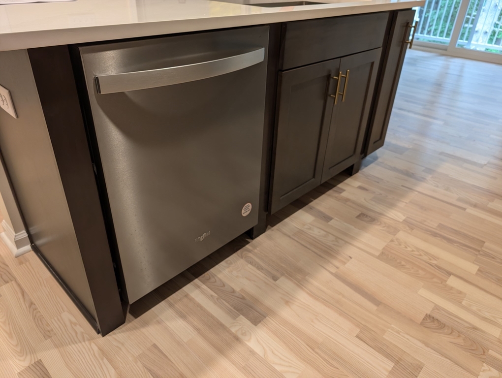 2 Winslow Ln, North Grafton