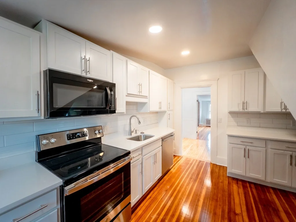 100 Chestnut Ave, Jamaica Plain