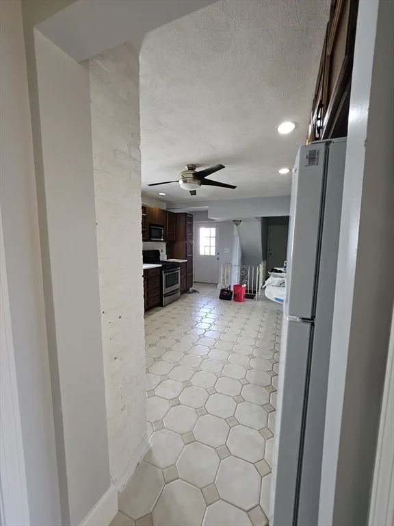 25 Hatch St, Everett