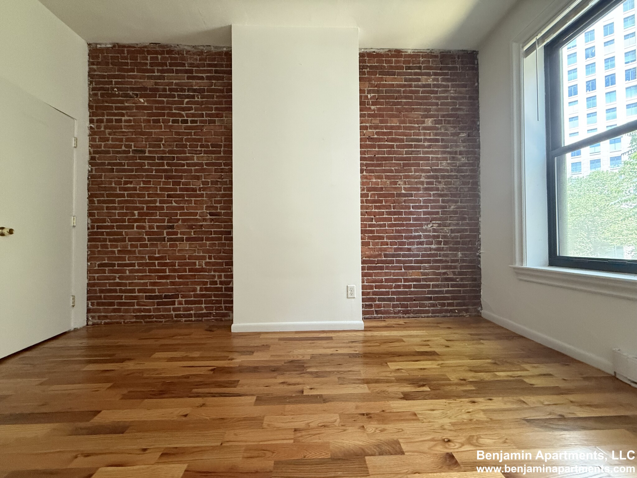 23 Cortes St, Back Bay