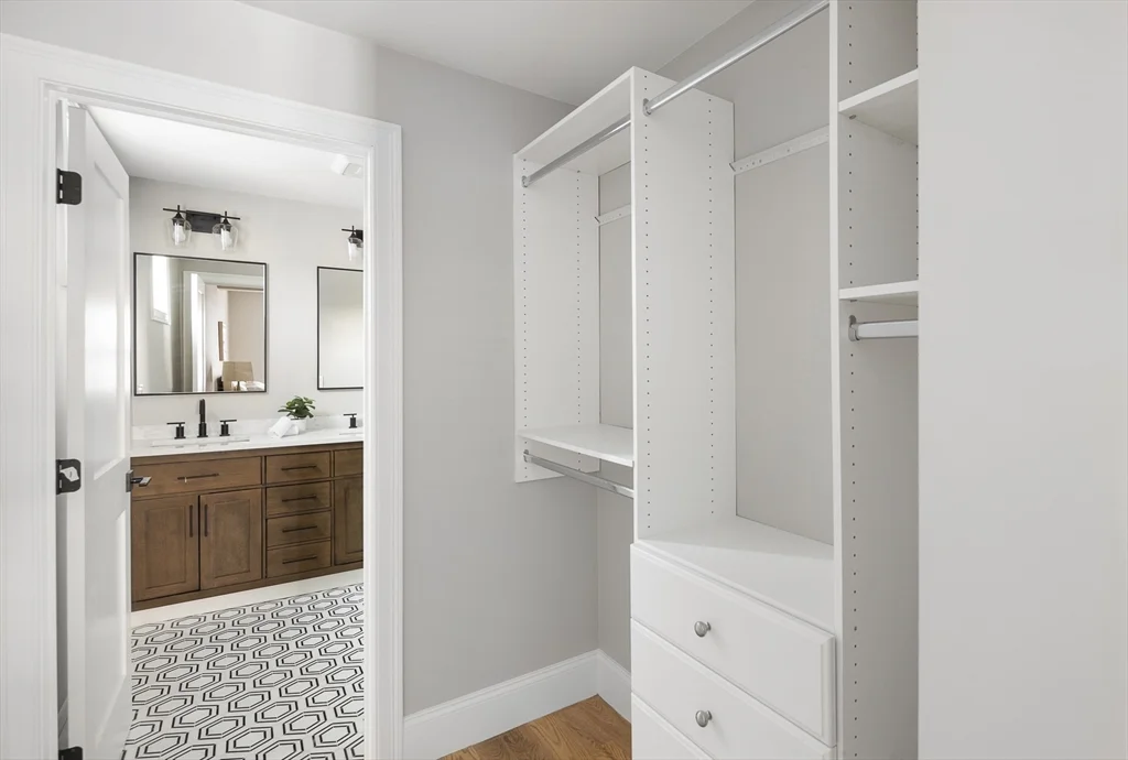 31 Boardman St, East Boston