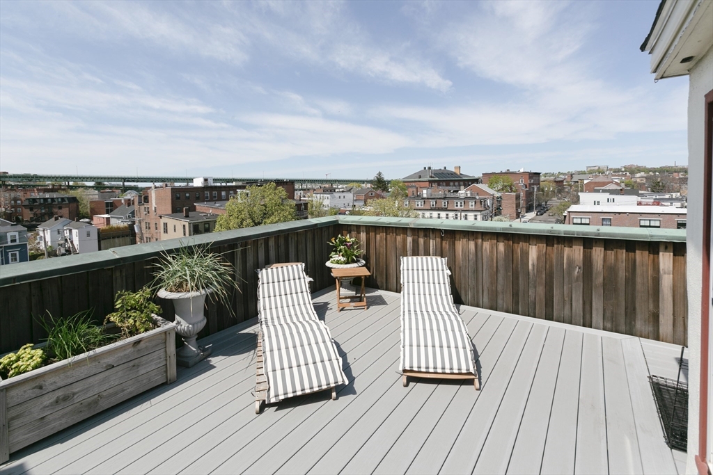 37 Winnisimmet St, Chelsea