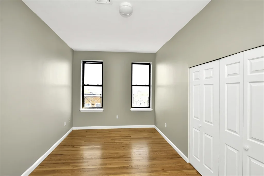 3 Forest St, Medford