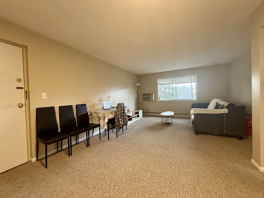 69 Newton St, Waltham