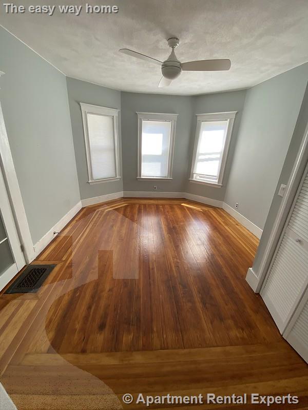 7 Bay State Ave, Davis Square