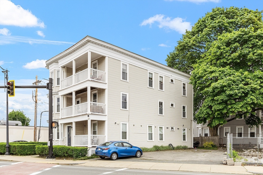 401 Cabot St, Beverly