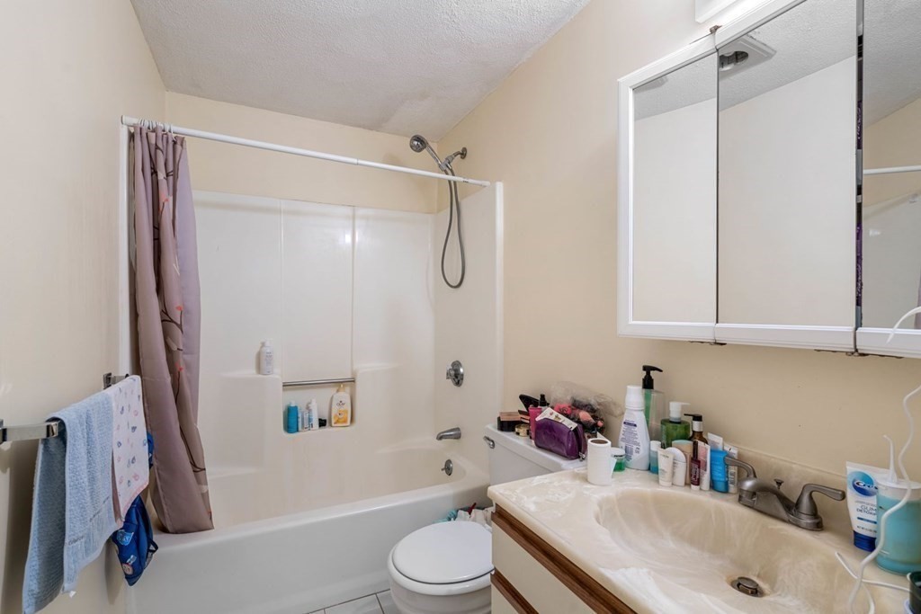 1600 Massachusetts Ave, Neighborhood Nine